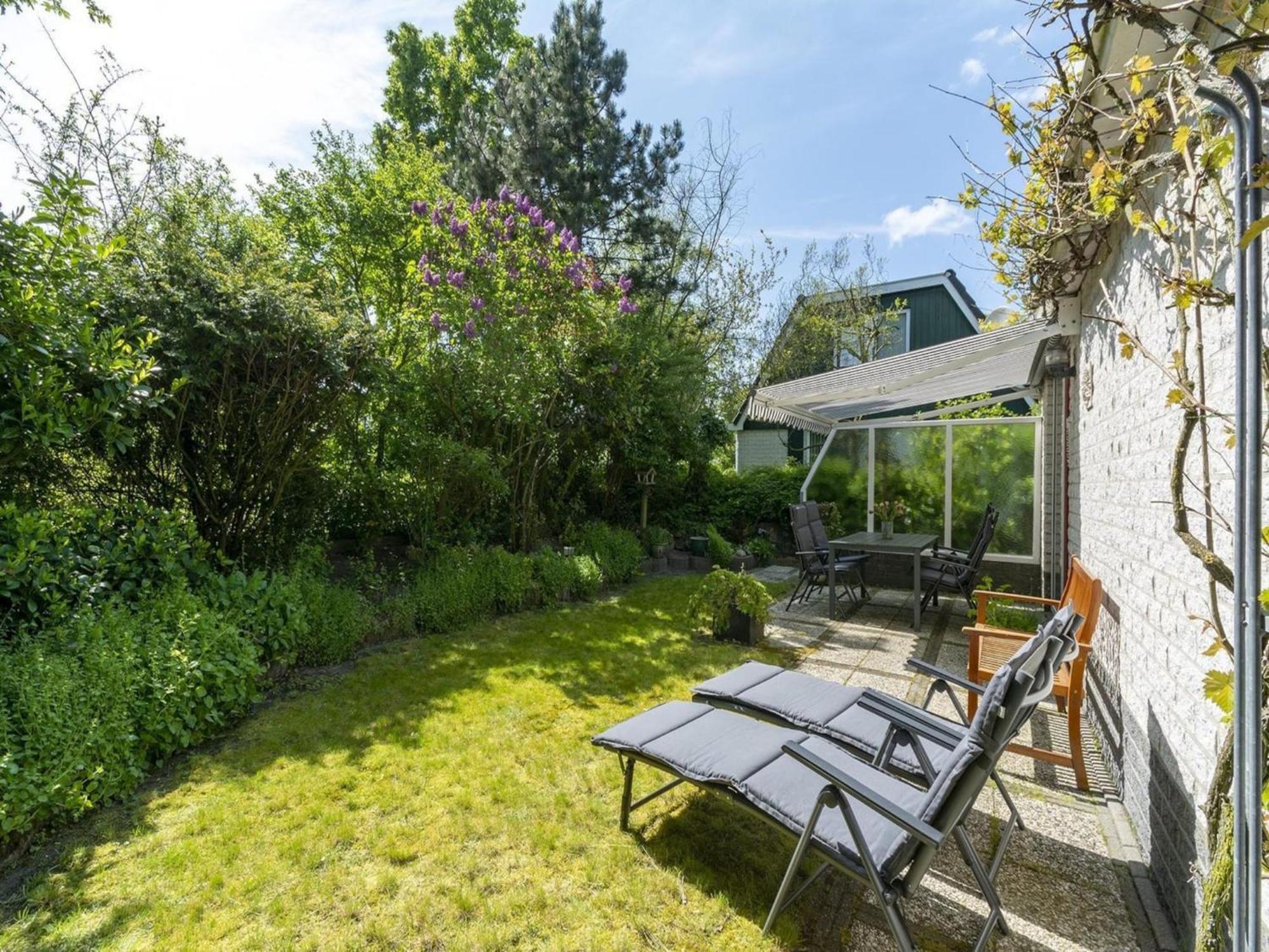 Cozy Holiday Home With Pool Sint Maartensvlotbrug Exterior foto